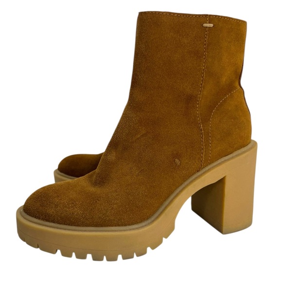 Dolce Vita Celia Suede Platform Boot - Picture 2 of 13